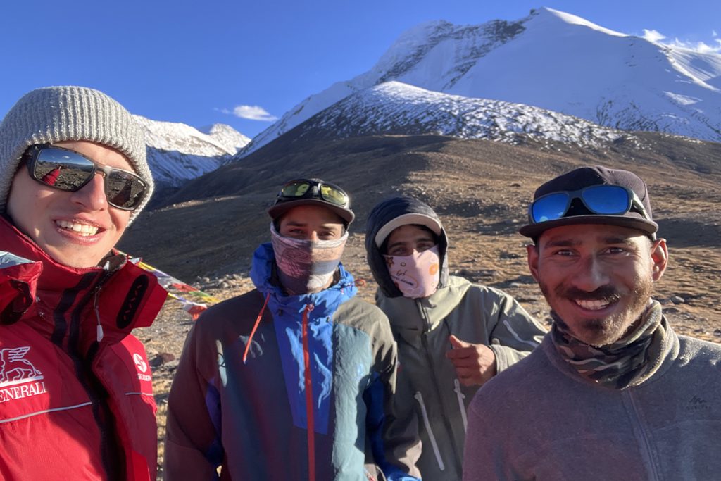 Najprv halušky na Kilimandžáre, potom šach v Himalájach. Slovák Lukáš búra kuriózne rekordy