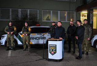 žandári slovensko slováci kaliňák eštok