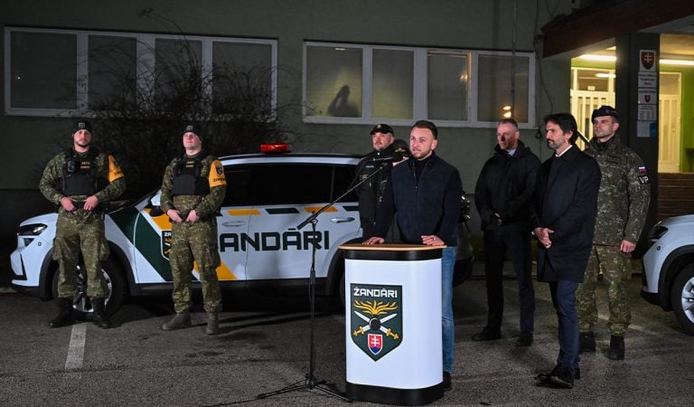 žandári slovensko slováci kaliňák eštok