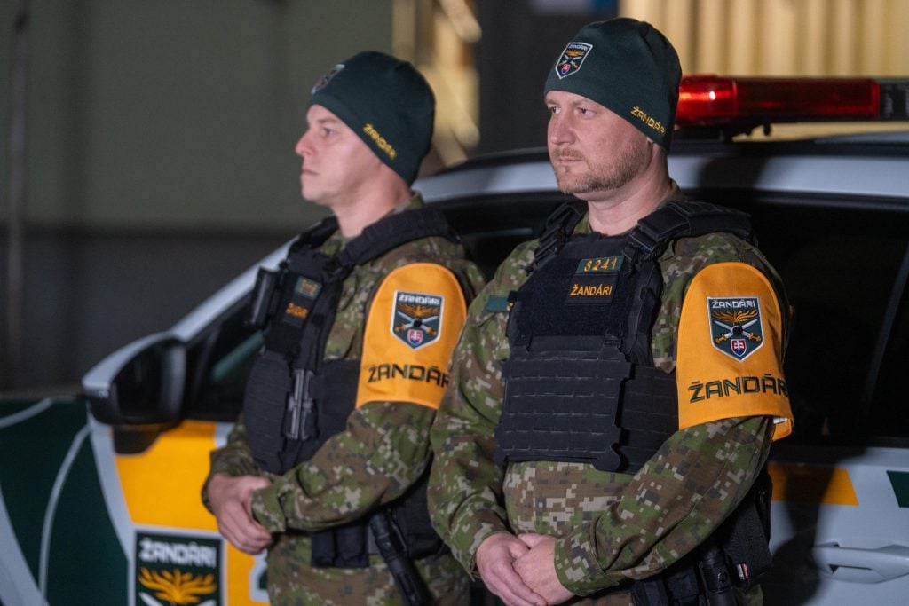 Slovensko, žandári, polícia, právomoci