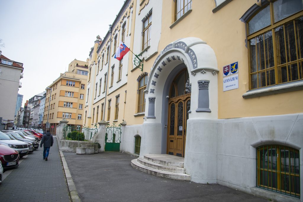 INEKO zverejnil najnovšie hodnotenia škôl na základe výsledkov ich žiakov. Toto sú najlepšie školy na Slovensku.