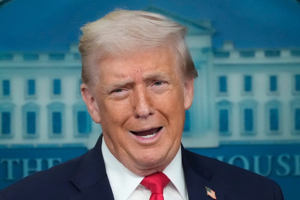 Robert Fico je šokovaný duševným stavom amerického prezidenta Donalda Trumpa. Povedal to partnerom na summite EÚ.