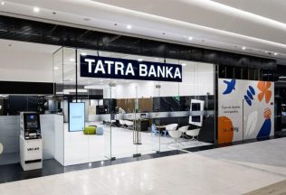 banka tatra banka slovensko zmeny seniori študenti mladí ľudia peniaze