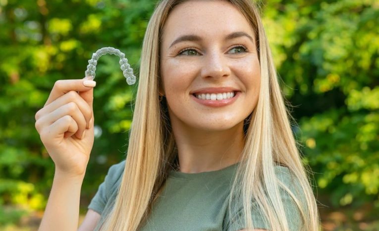 Ľudia priznali, čo si dnes kupujú len preto, že im to kedysi zakazovali