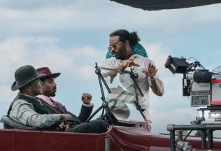 filmové zákulisie natáčanie akcia detaily hrdinovia