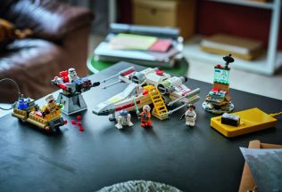 lego smart bricks lego stavebnica zvuk svetlo novina