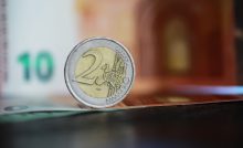 Biznis roka? Slovák si pýta za svoju zbierku dvojeurových mincí 1 550 eur