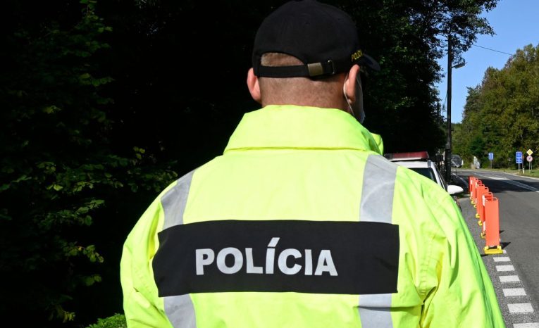 Polícia pátra po slovenskej herečke. Dôvodom je príkaz na zatknutie