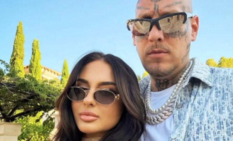 separ ostrov lombok biznis rezort dovolenka peniaze raper ikona