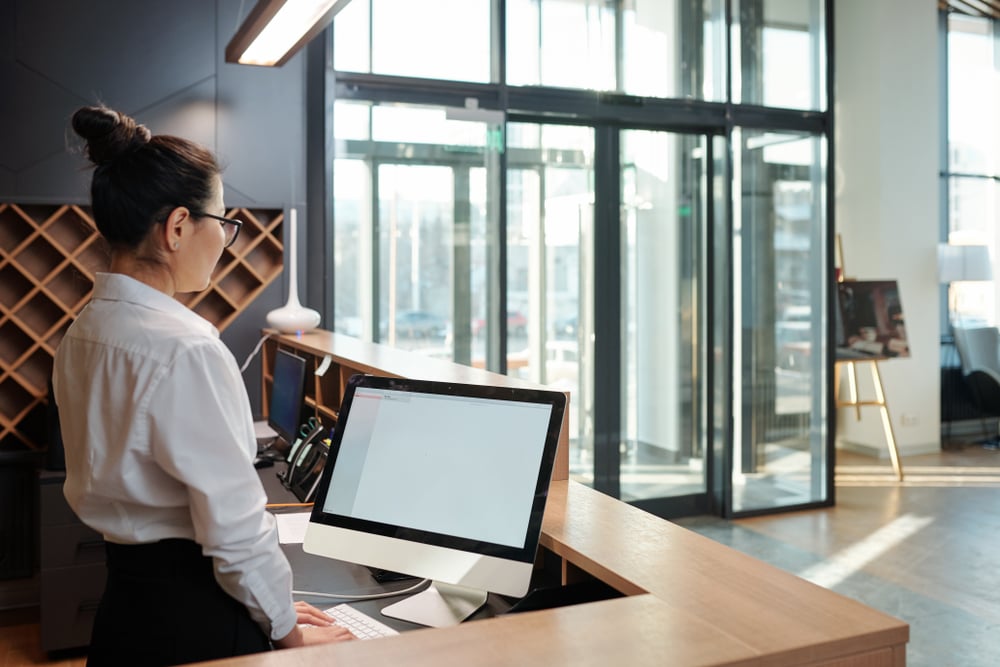 Recepčné odhalili najhoršie zážitky s hotelovými hosťami