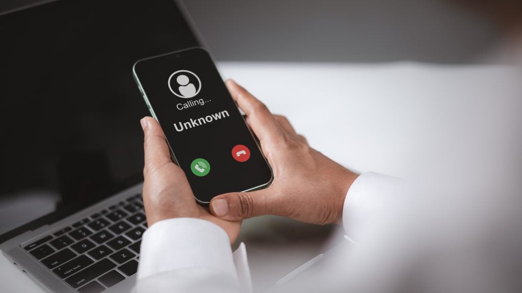 podvodné volania, podvody, podvodníci, Slovensko, technológie