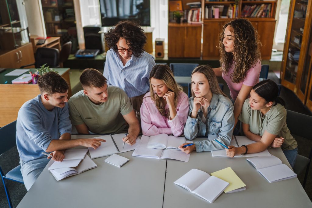 Patríš medzi introvertov alebo extrovertov