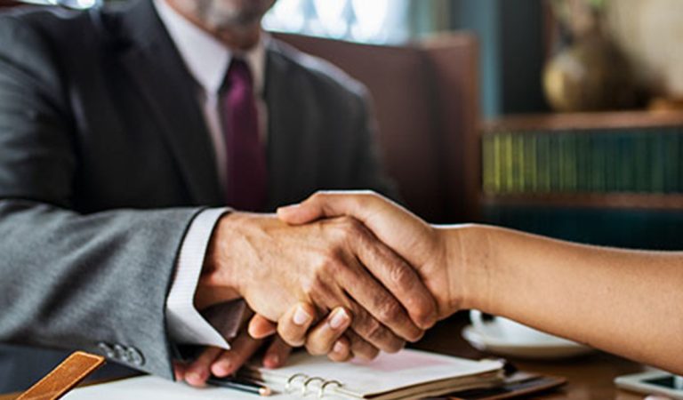 slovensko poistenie ľudia slováci zmluvy varovanie