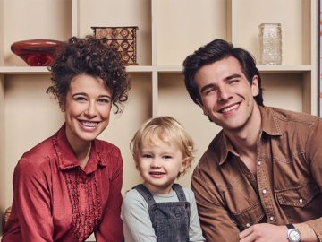 sľub slovensko televízia televízne obrazovky ľudia