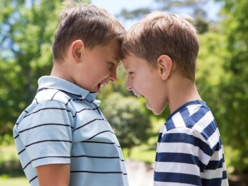 Slováci sa podelili o to, akými vecami v detstve zo žartu desili svojich mladších súrodencov