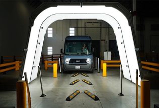 umelá inteligencia skener ľudia zahraničie novinka auto moto