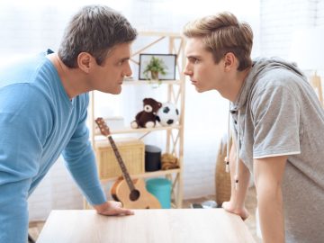 Múdrosti od rodinného stola: Vety, ktoré si prisahal, že nikdy nepovieš – a predsa ich hovoríš