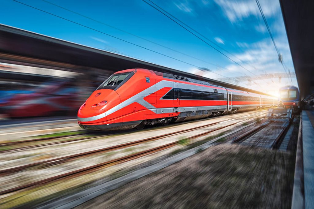 Slovensko bude v budúcnosti zapojené do projektu európskej siete vysokorýchlostnej železnice. Výrazne by sa zrýchlilo cestovanie.