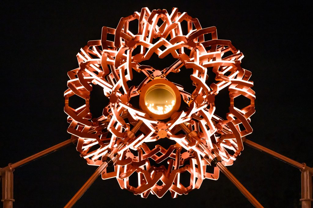 Otvárací ceremoniál ZOH pobúril Slovákov. Sociálne siete zaplavili desiatky komentárov, ktoré odkazujú na spiknutie temných síl.