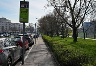 Rezidenti dostávajú prednosť: Parkovanie v nedeľu večer tu už nebude zadarmo. Týkať sa to bude týchto bratislavských štvrtí