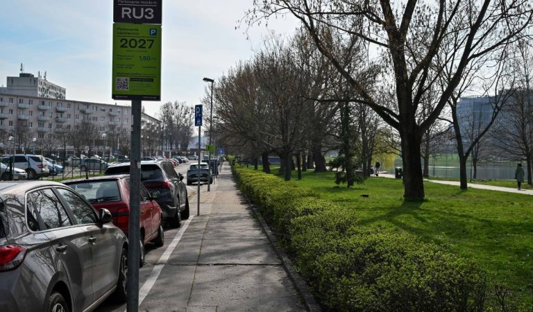 Rezidenti dostávajú prednosť: Parkovanie v nedeľu večer tu už nebude zadarmo. Týkať sa to bude týchto bratislavských štvrtí