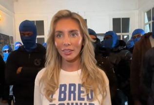 bonnie blue tehotenstvo tehotná