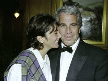 jeffrey esptein domy dom hrôzy dievčatá praktiky