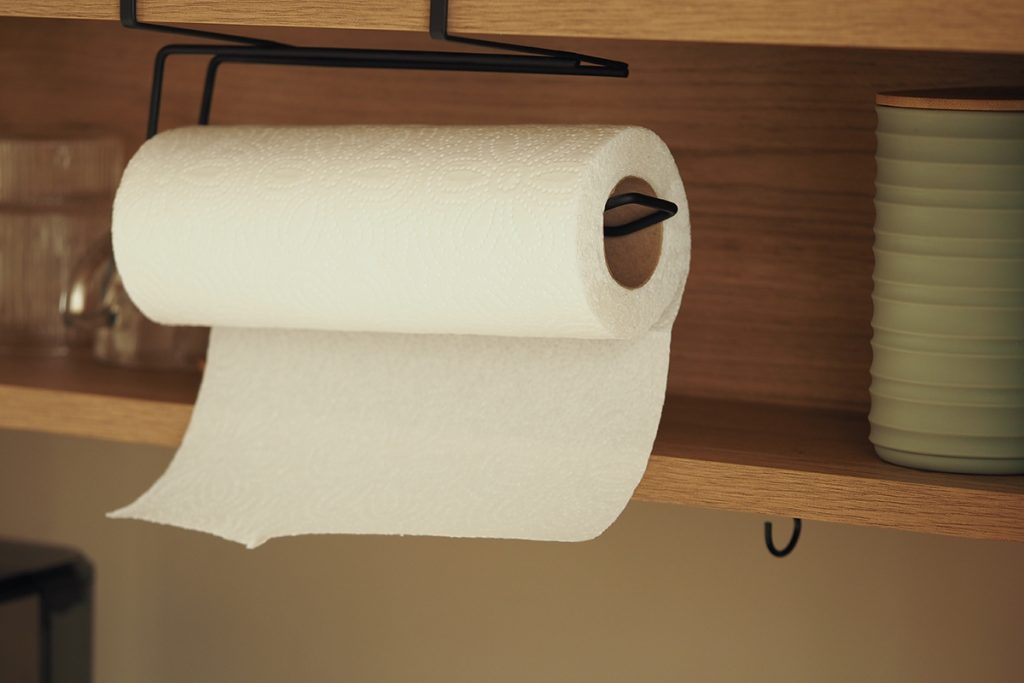 Papierové utierky sa stali synonymom moderného pohodlia. Čoraz viac ľudí však uprednostňuje látkovú klasiku.