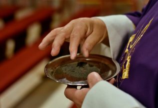 popolcová streda slovensko