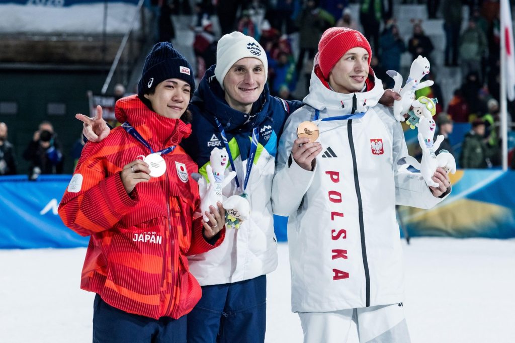 Severní susedia Slovenska zistili, že ich olympijská uniforma je prakticky identická, akú má ďalšia európska krajina.