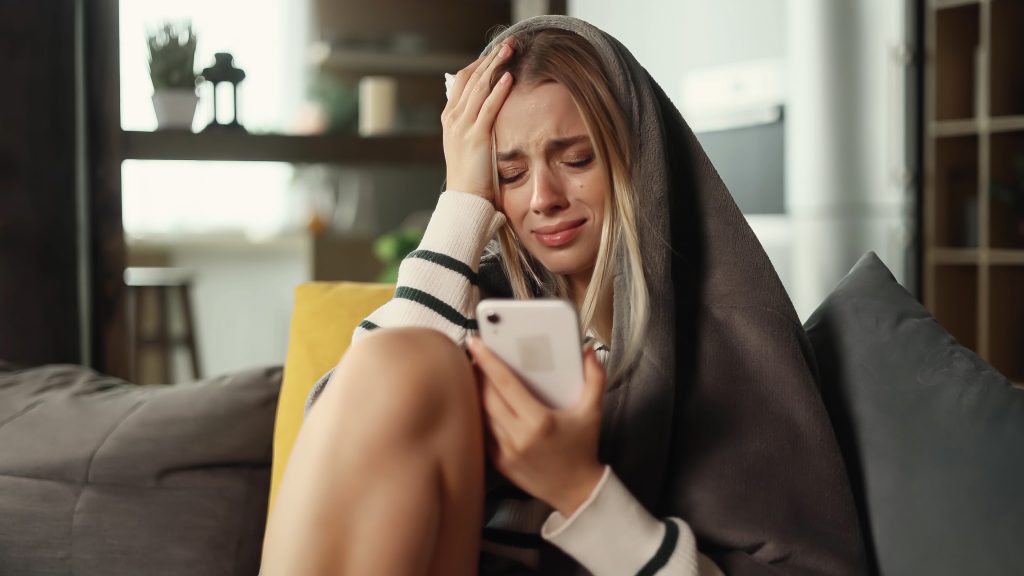 Veci, ktoré robia ľudia po rozchode, ale hanbia sa za ne