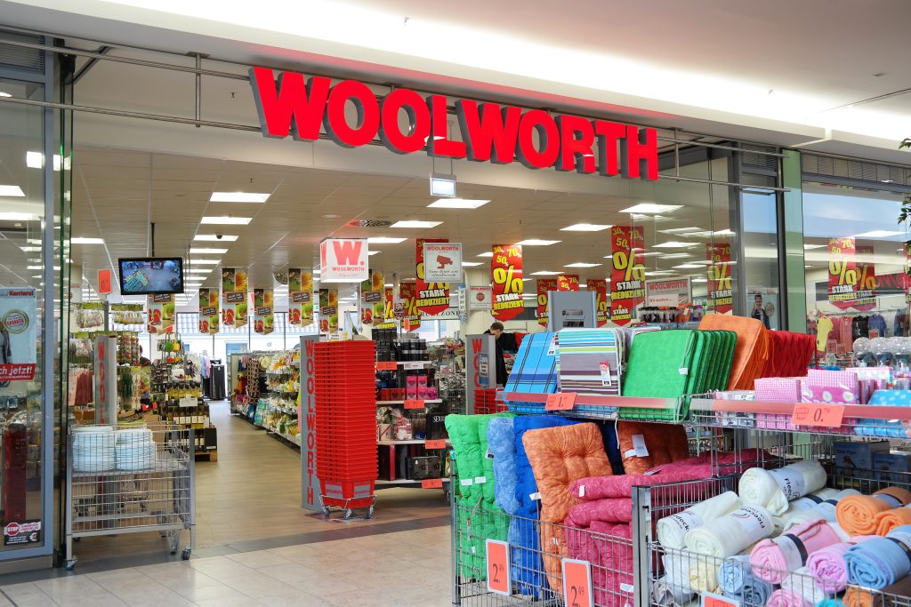 Woolworth, obchod, slovensko, lacný reťazec