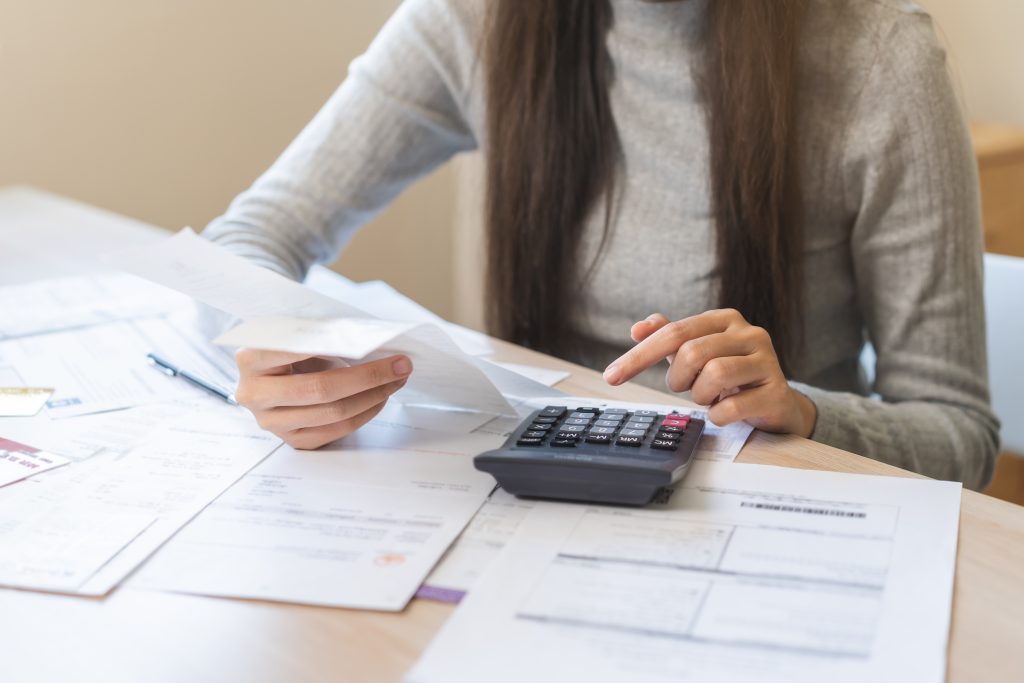Osobné bankroty neobchádzajú ani známe tváre. V štatistike sa objavilo aj meno obľúbenej televíznej moderátorky.