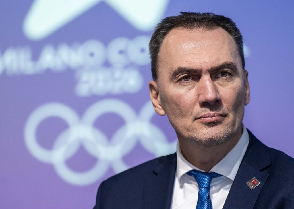 Prezident Slovenského zväzu ľadového hokeja Miroslav Šatan sa opäť vyjadril ku kritickým slovám, ktoré vyslovil Juraj Slafkovský