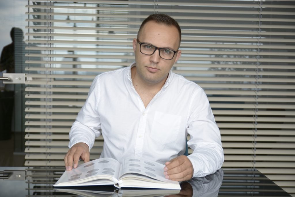 odborník na numizmatiku