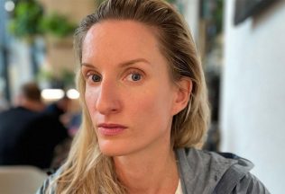 adela vinczeová česko nová relácia kritika