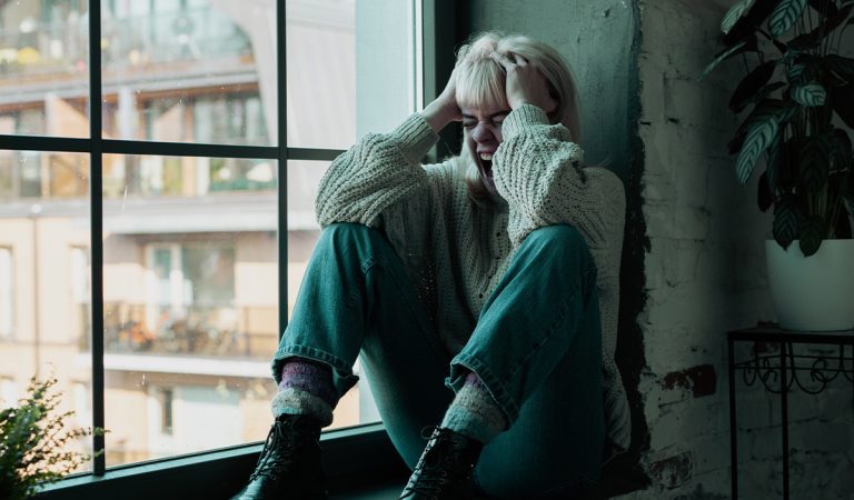 bolesť utrpenie ľudia trápenie telo zdravie najhoršie bolesti