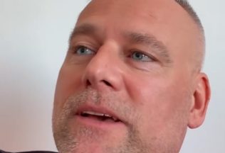 bruchala smer oslavy mdž ženy kritika