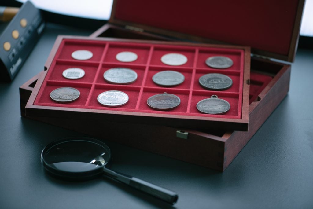 Mince za milióny: Slovenský numizmatik prezradil, ktoré kúsky môžu mať doma aj bežní ľudia (ROZHOVOR)