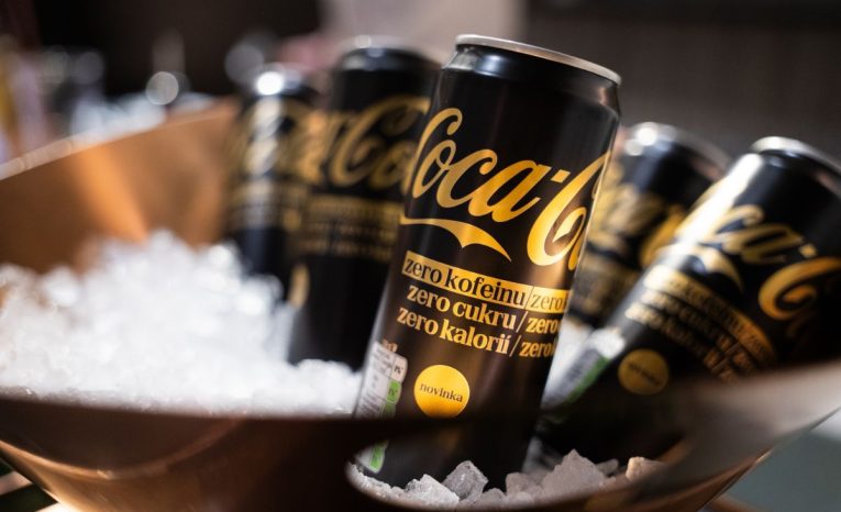 Večery bez alkoholu a kofeínu? Pre mileniálov stále častejšia voľba