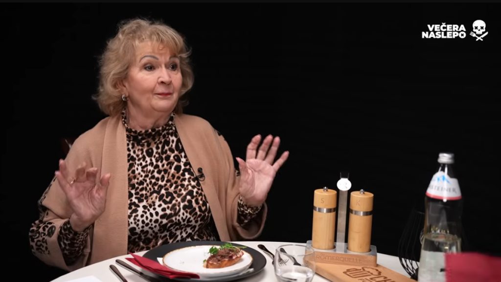 V našej relácii Večera naslepo sa stretla herecká a spevácka ikona Gizka Oňová a známy moderátor a zabávač Andrej Bičan.