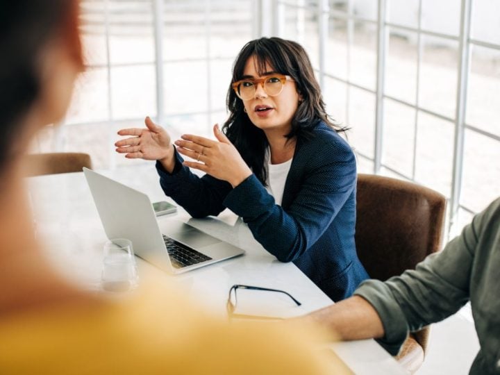 Slovenské pracovné hlášky, ktoré pozná každý. V kancelárii znejú častejšie než klik myšou