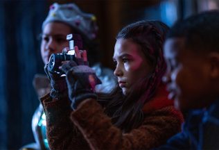 home before dark stranger things seriál