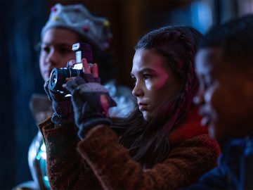 home before dark stranger things seriál