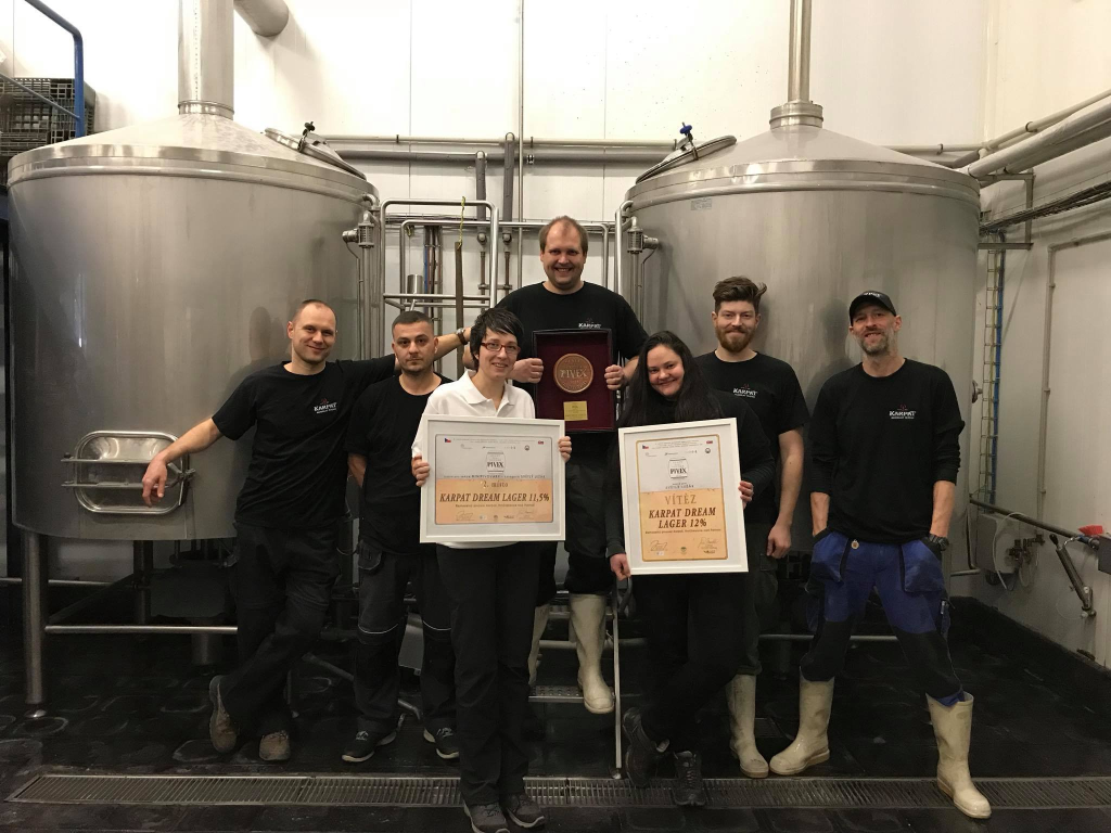 Kedysi moderný a prosperujúci slovenský pivovar Karpat skrachoval. Európska prokuratúra vyšetruje podvod s dotáciami.