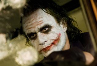 joker prekliata úloha hollywood batman zloduch premium