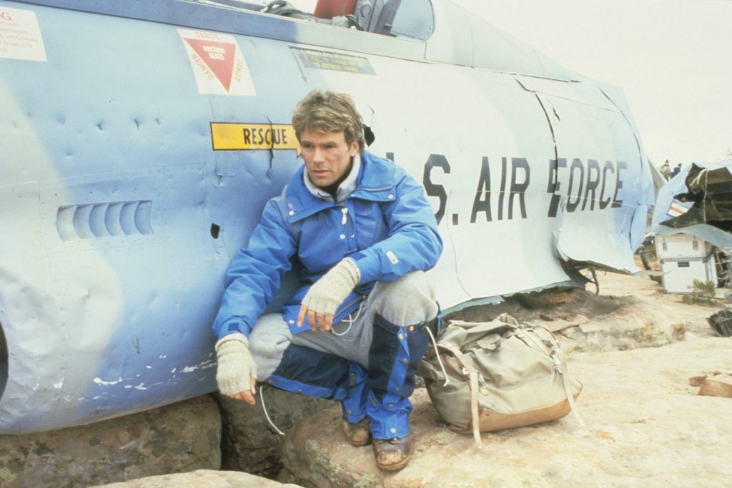 MacGyver patrí k legendárnym seriálom. Jeho protagonista sa vymykal zaužívaným predstavám o akčnom hrdinovi a problémy riešil hlavne rozumom.