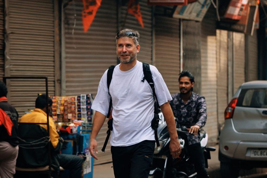 Martin Navrátil odhaľuje druhú tvár známych krajín. V novej relácii ukáže aj to, čo turisti bežne nevidia