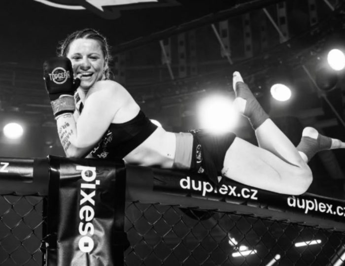 Česká hviezda Clashu tragicky zahynula. Po zrážke s kamiónom prehrala svoj boj o život