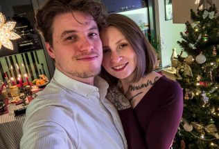 Selassie so snúbenicou sa posťažovali, ako im nájomníci zničili byt